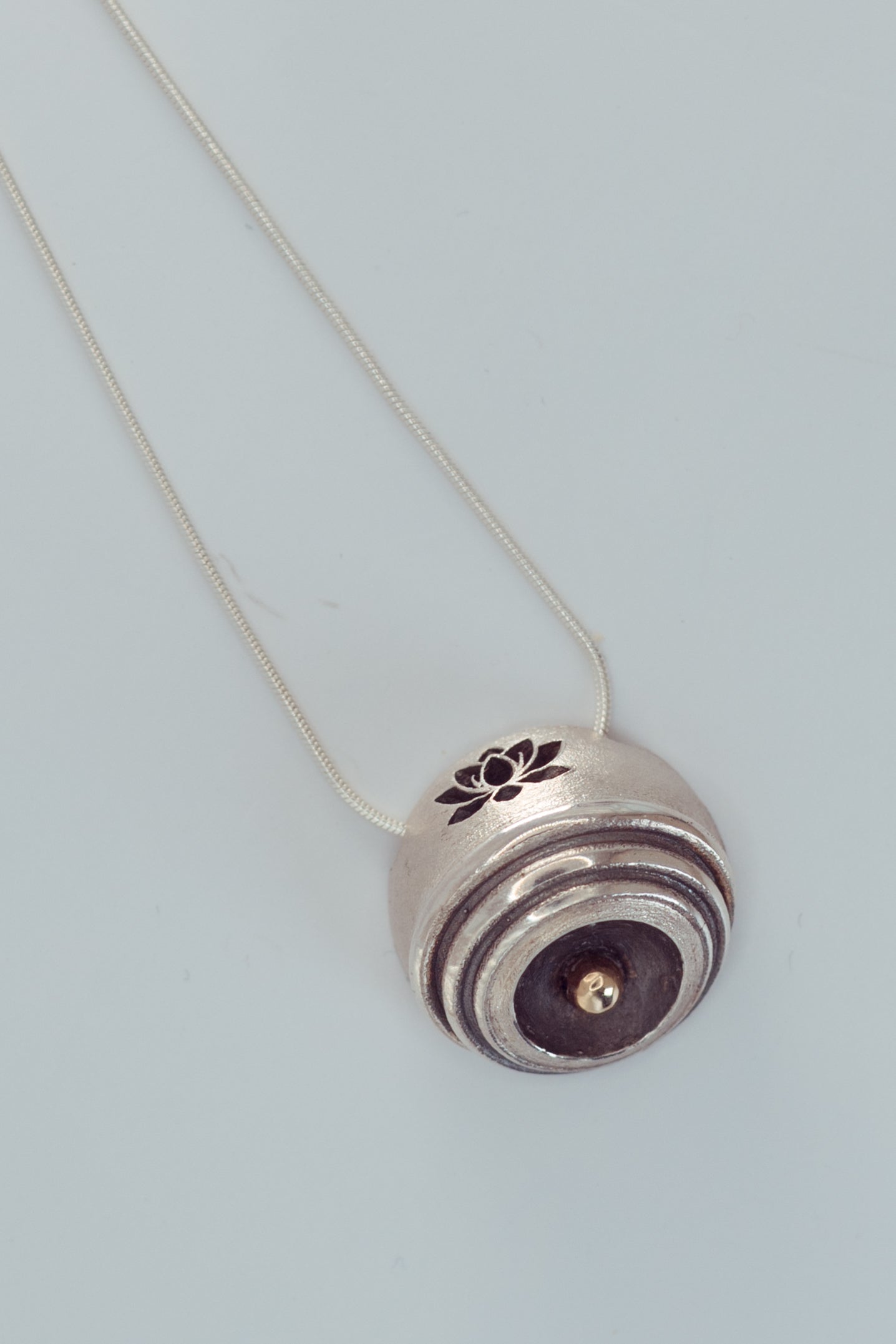 Free Light Pendant